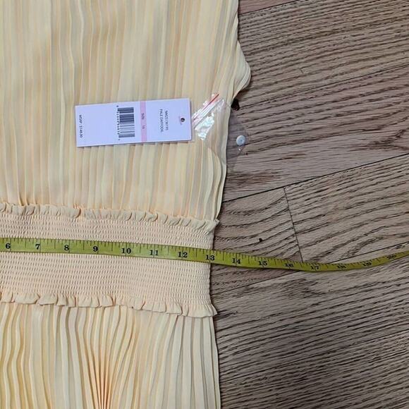 NWT NANETTE LEOPORE PALE DAFFODIL PLEATED SMOCK NECK DRESS SIZE 10 - Picture 9 of 9
